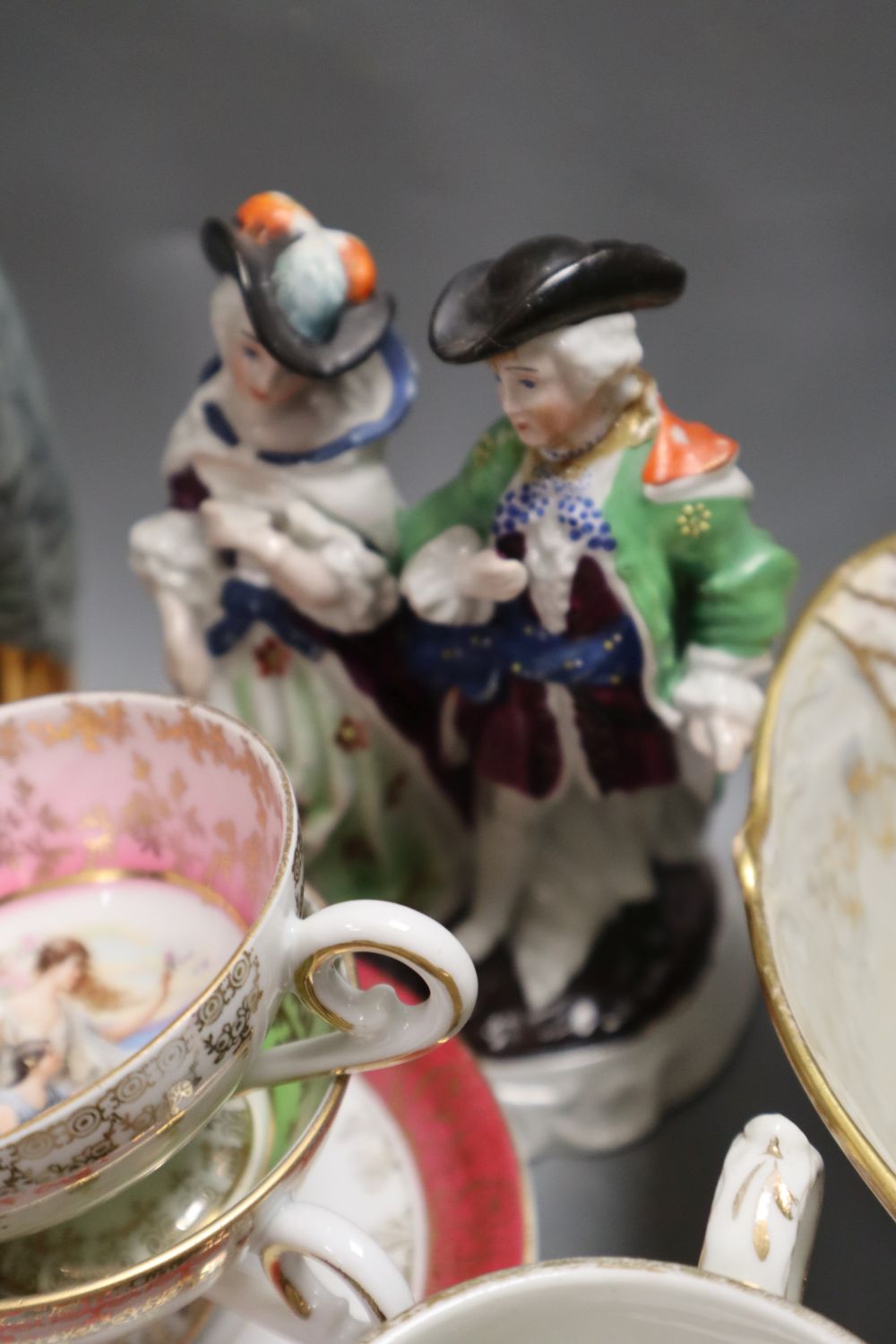 A quantity of mixed ceramics